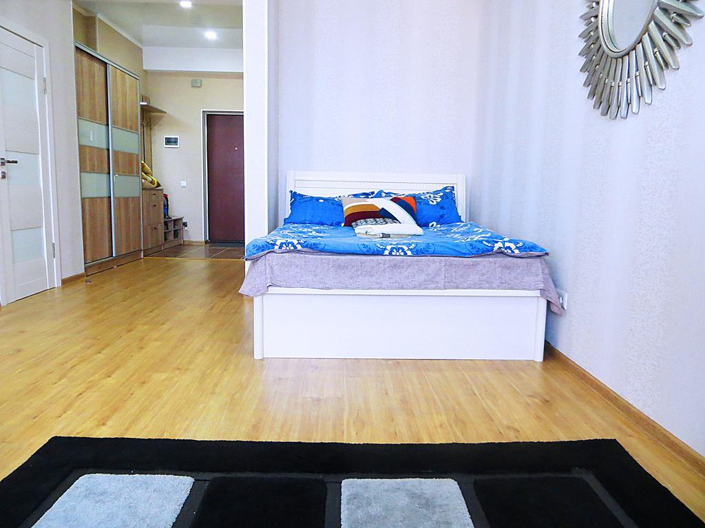 Bishkek Flatlux Apartments מראה חיצוני תמונה